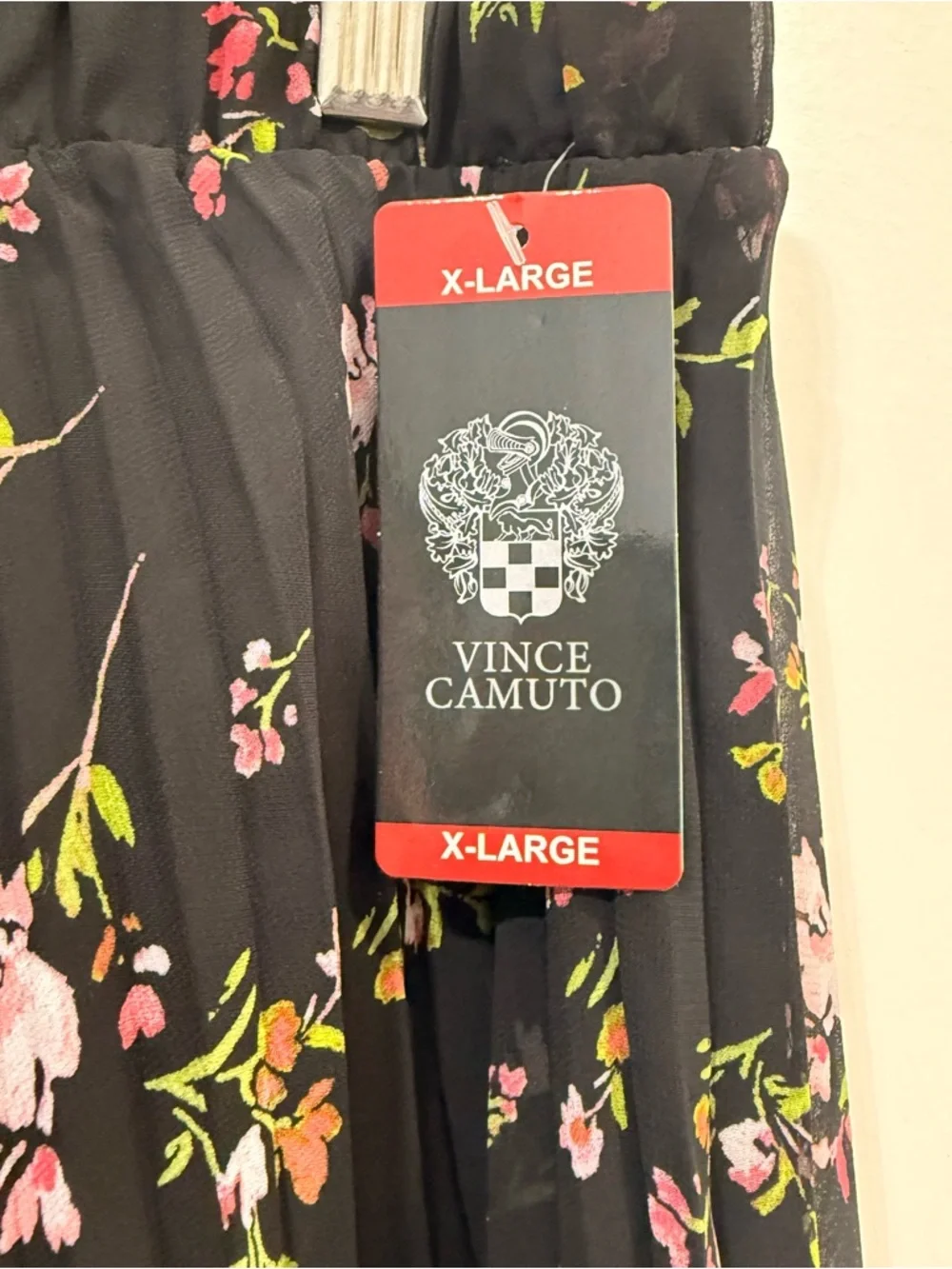 Vince Camuto Black Floral Pleated Spring Summer New With Tags Midi Skirt Size XL